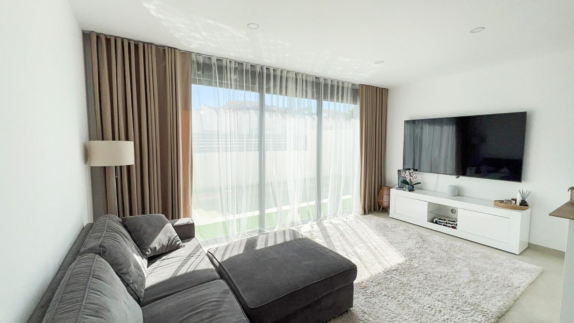 Resale - Villa -
Benijofar