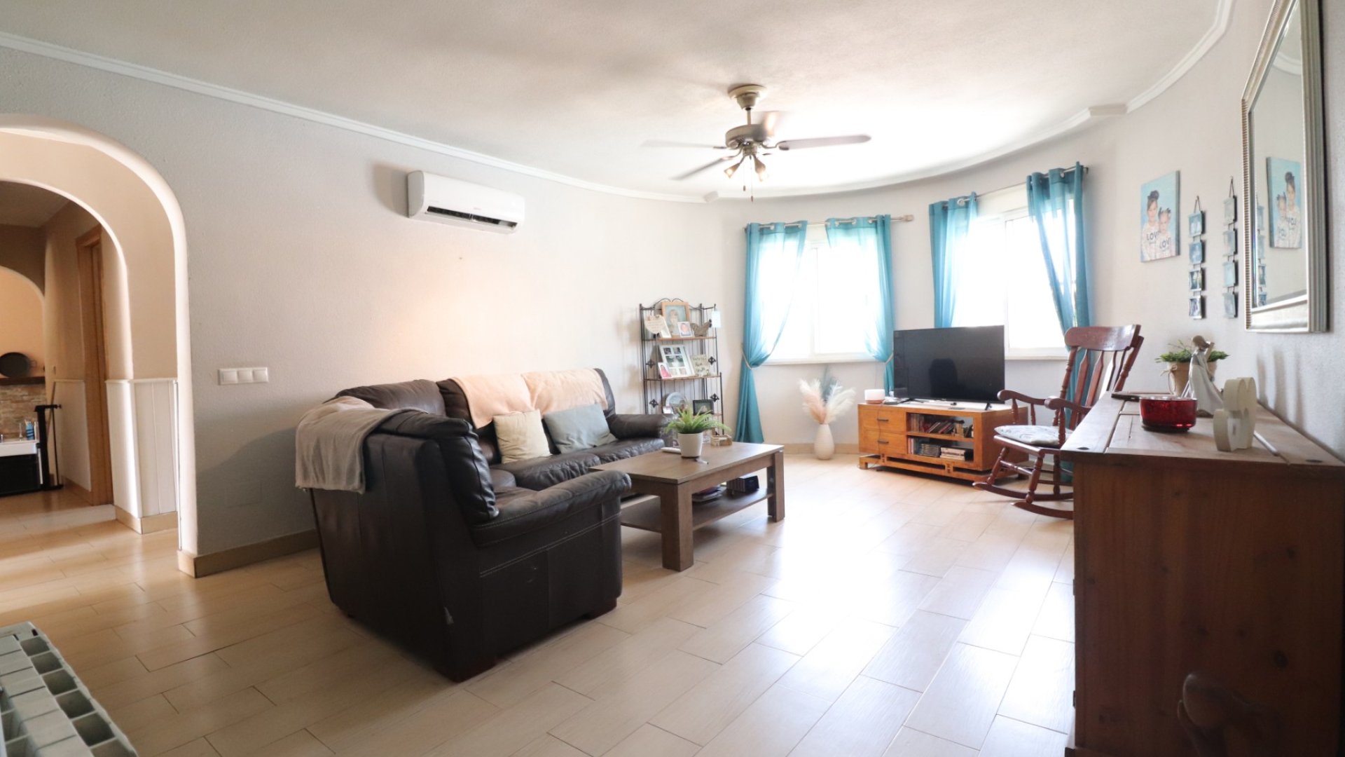 Resale - Villa -
Benijofar