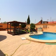 Resale - Villa -
Benijofar