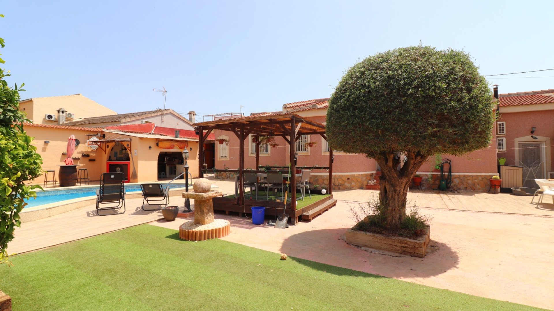 Resale - Villa -
Benijofar