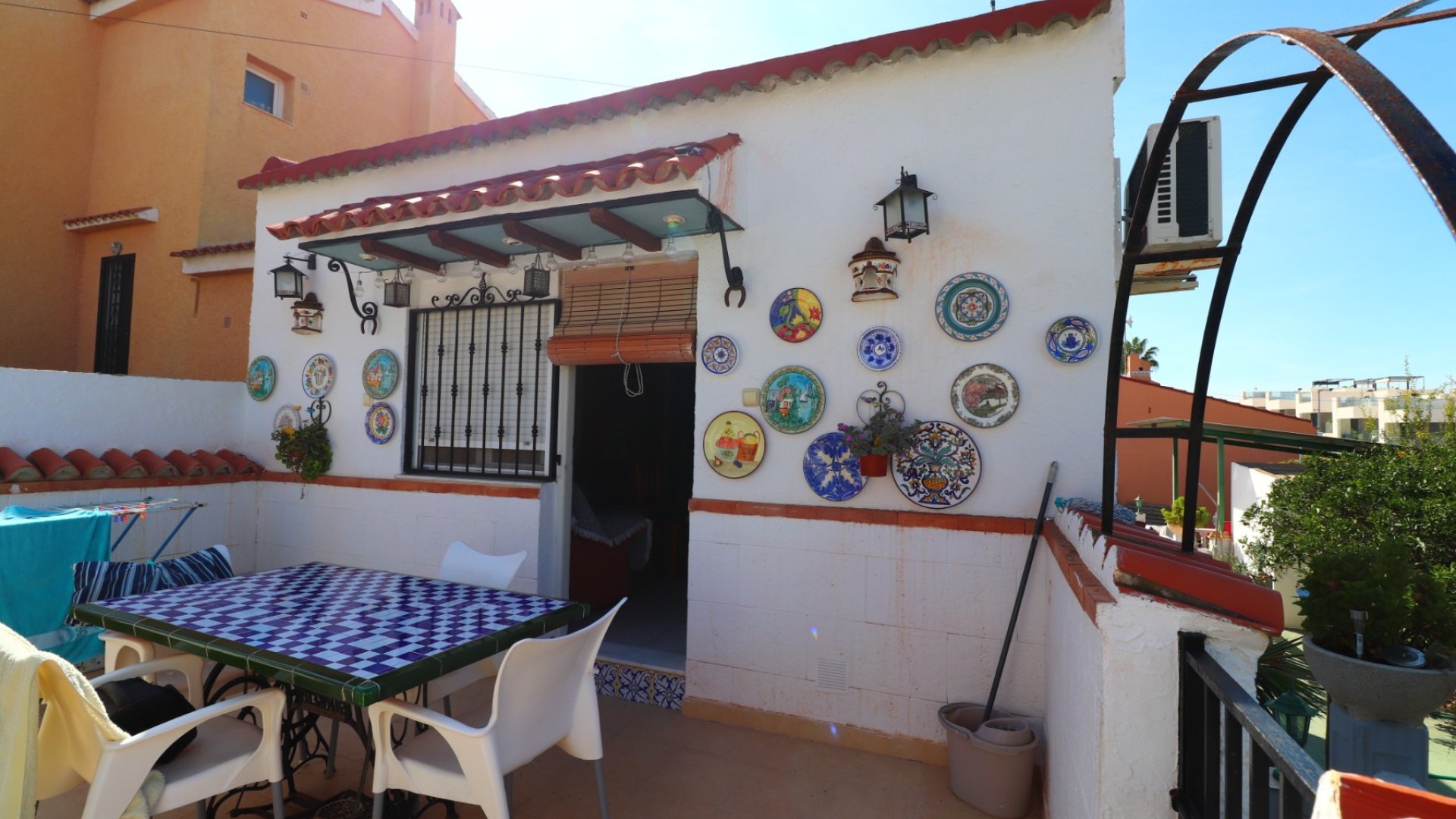 Resale - Villa -
Benijofar