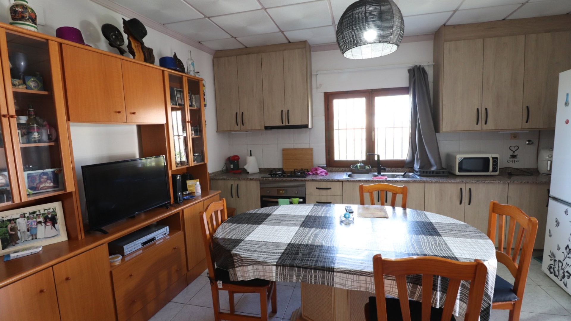 Resale - Villa -
Benijofar