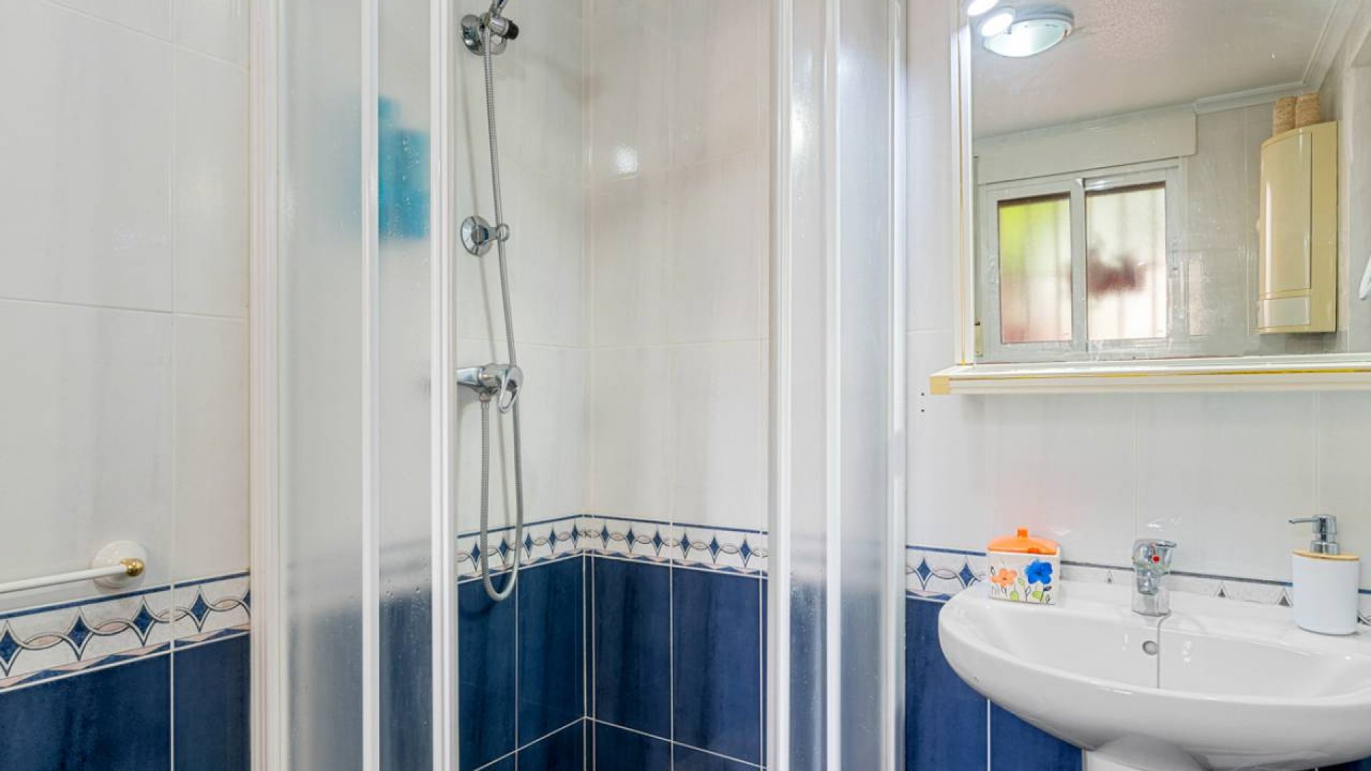 Resale - Villa -
Benijofar