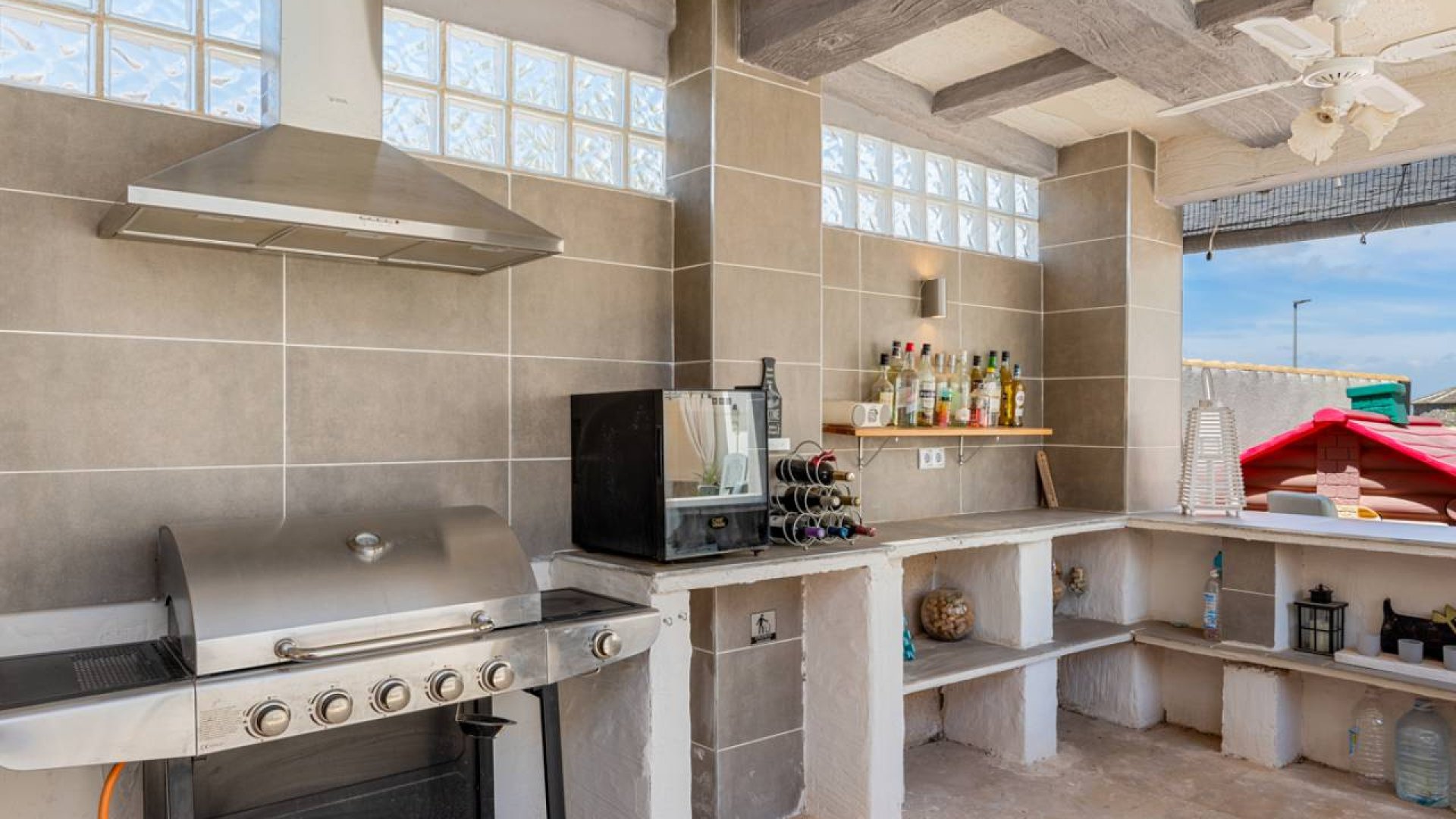 Resale - Villa -
Benijofar