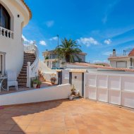 Resale - Villa -
Benijofar