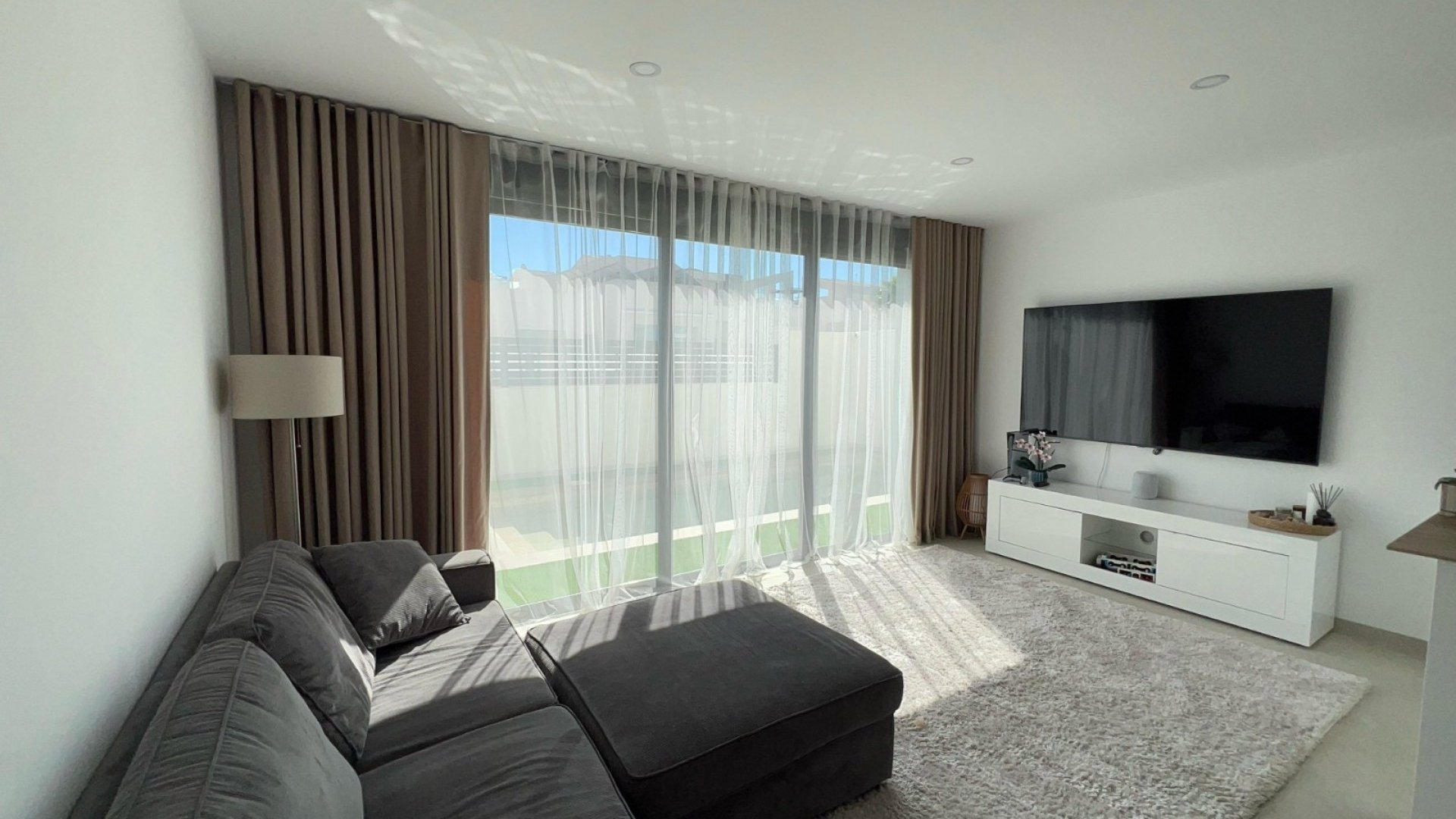 Resale - Villa -
Benijofar