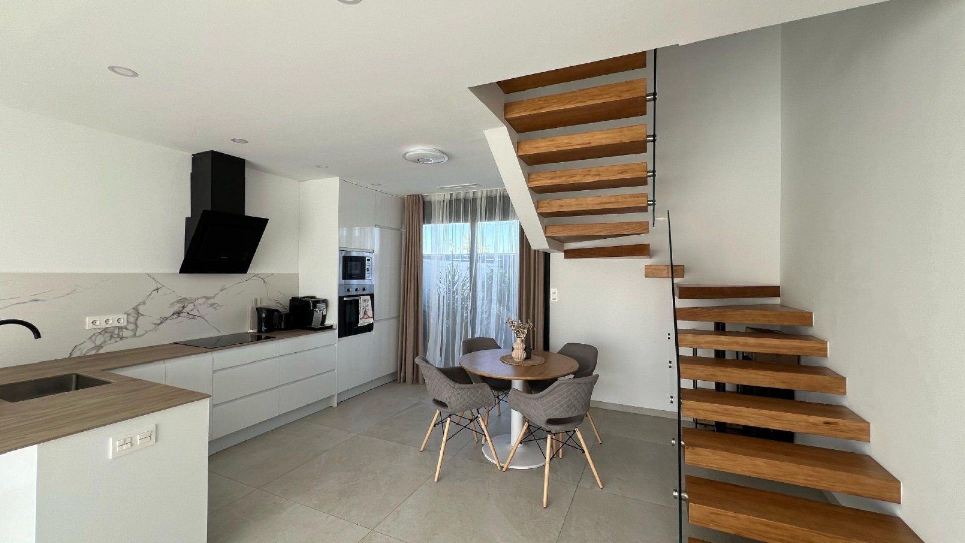 Resale - Villa -
Benijofar