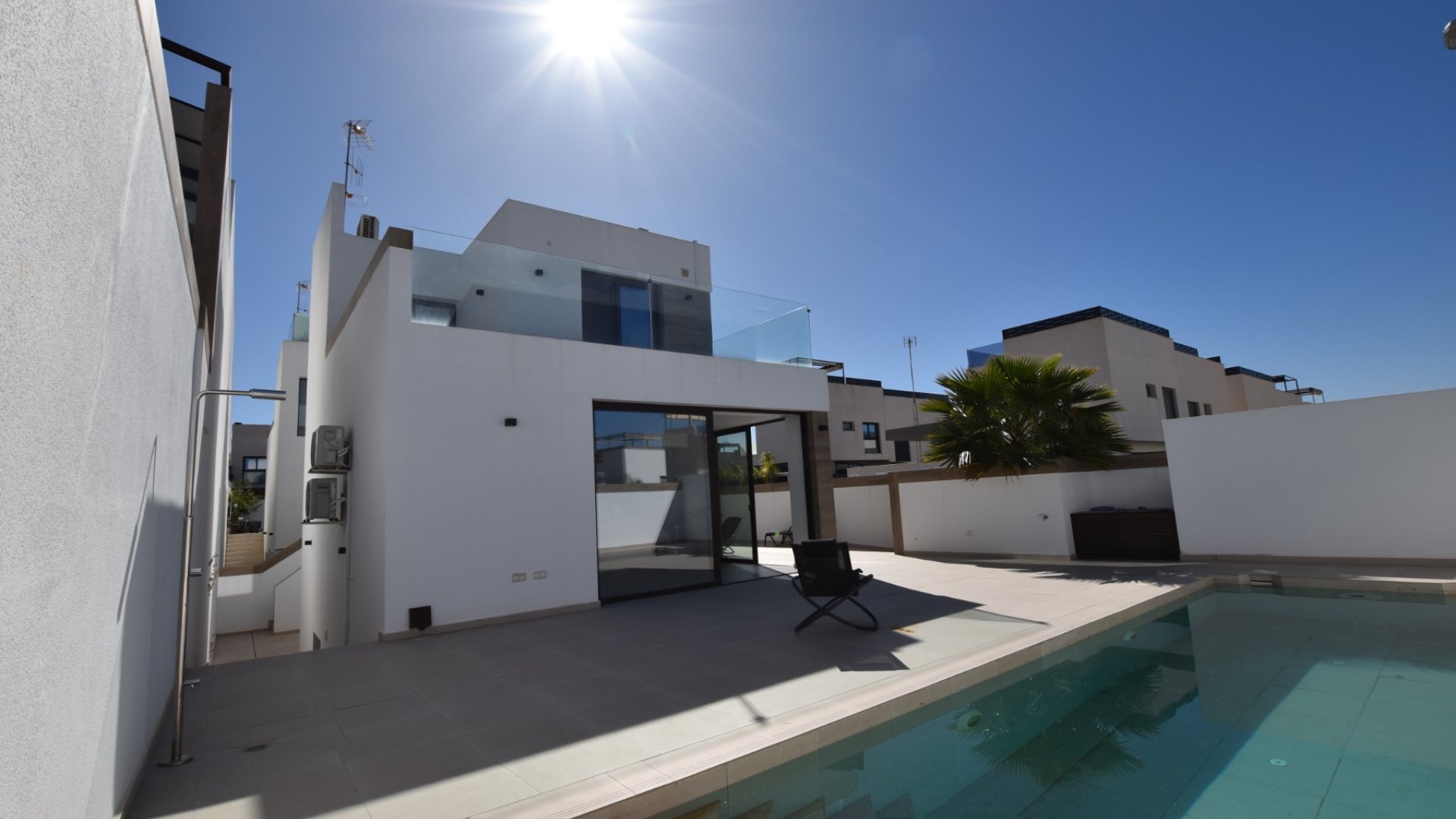 Resale - Villa -
Benijofar