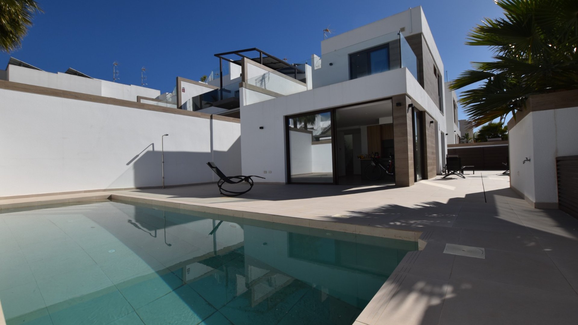 Resale - Villa -
Benijofar