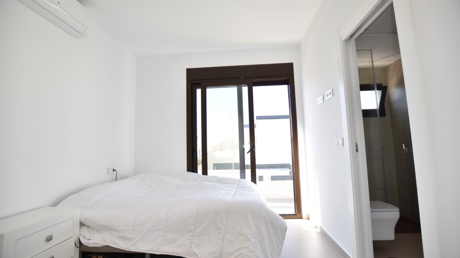 Resale - Villa -
Benijofar