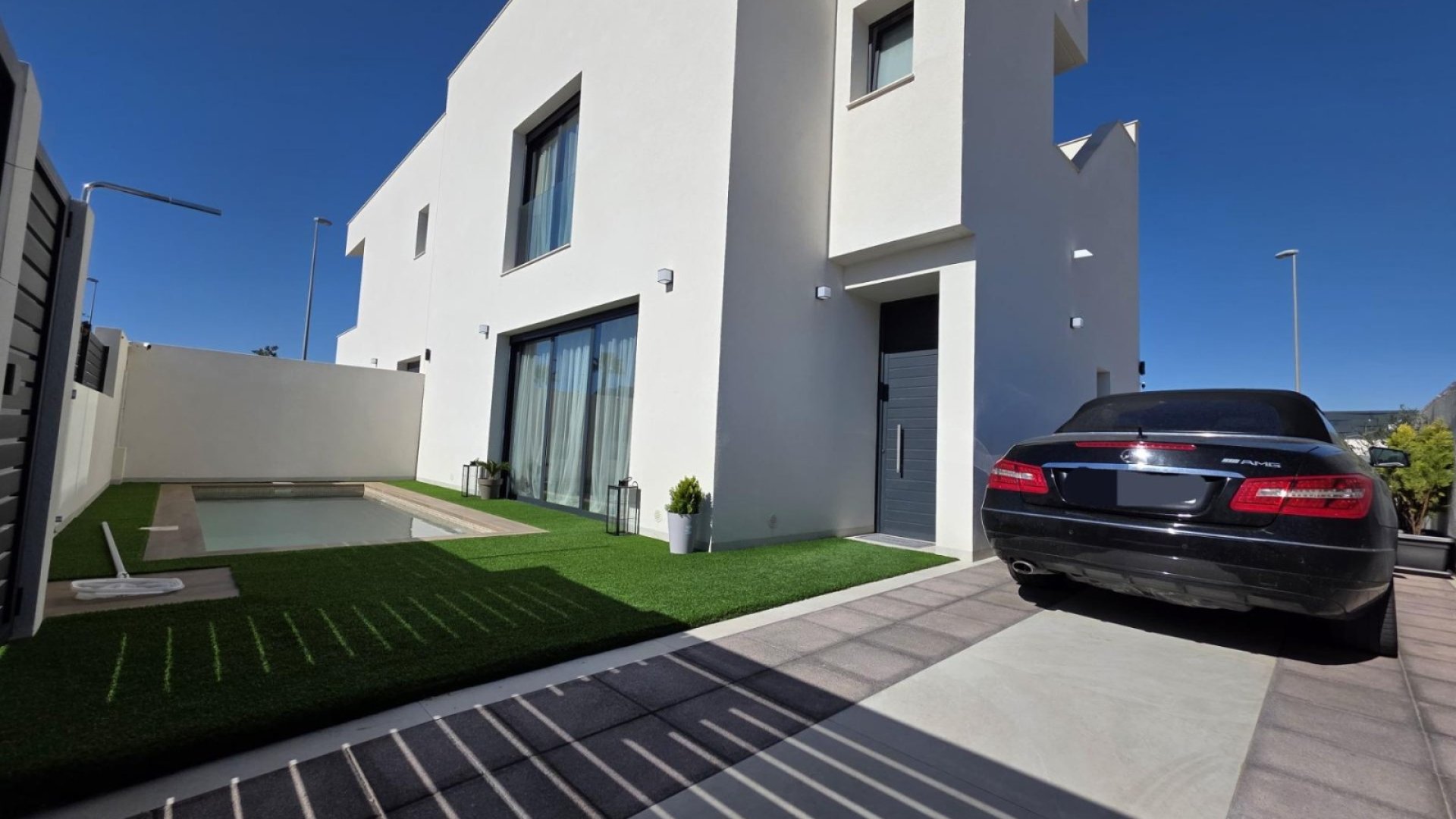 Resale - Villa -
Benijofar