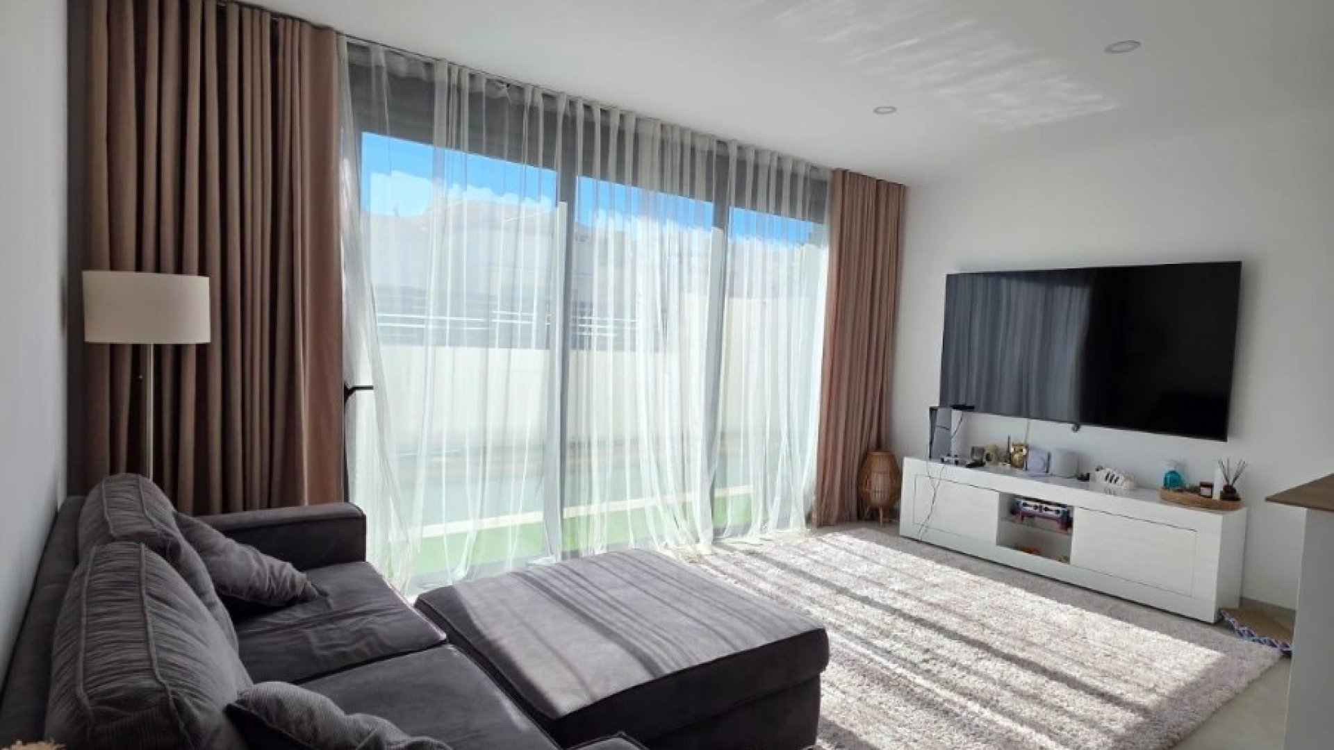 Resale - Villa -
Benijofar