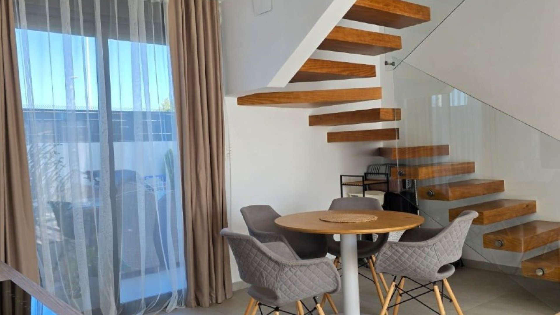 Resale - Villa -
Benijofar