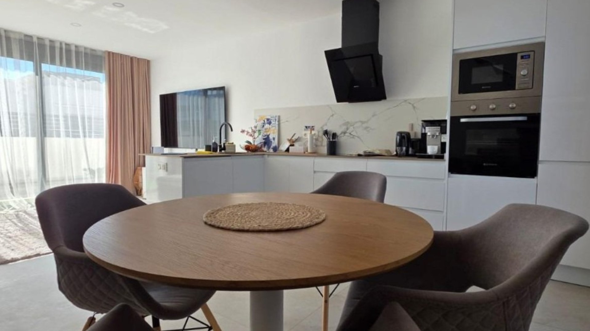 Resale - Villa -
Benijofar