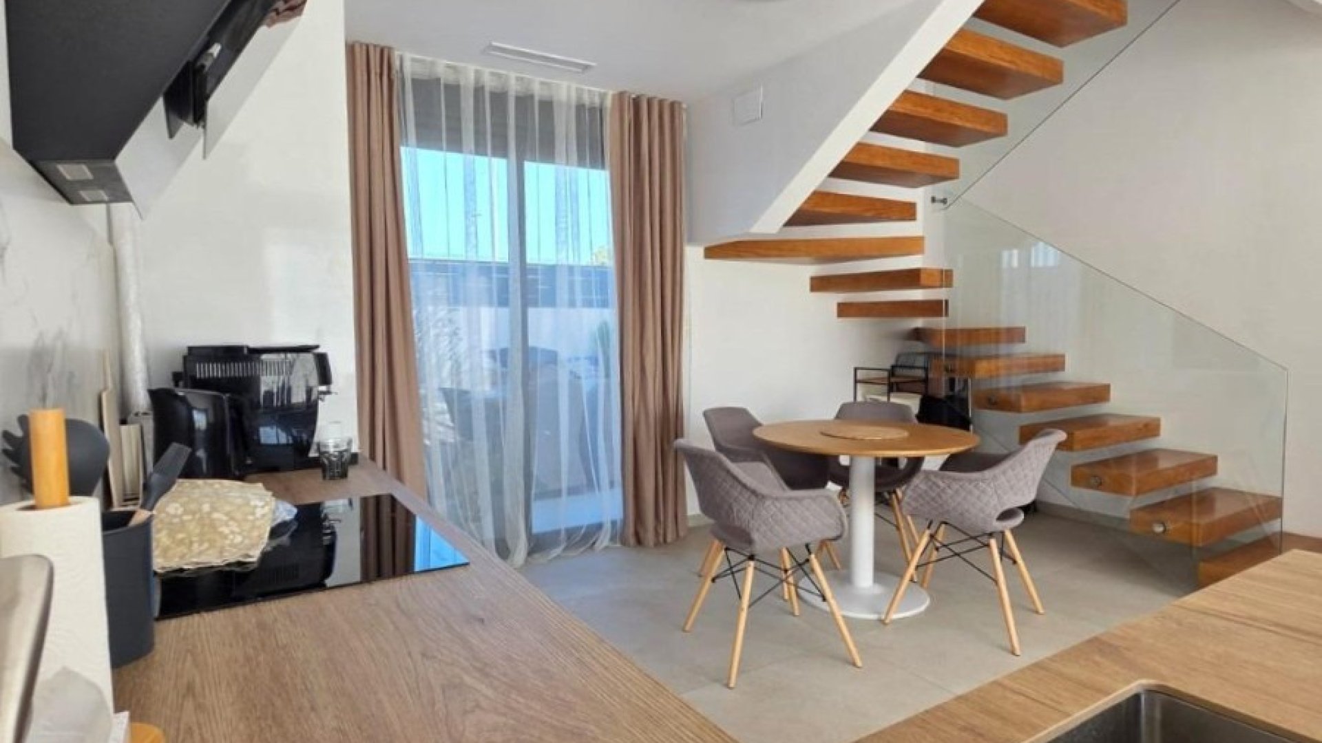 Resale - Villa -
Benijofar