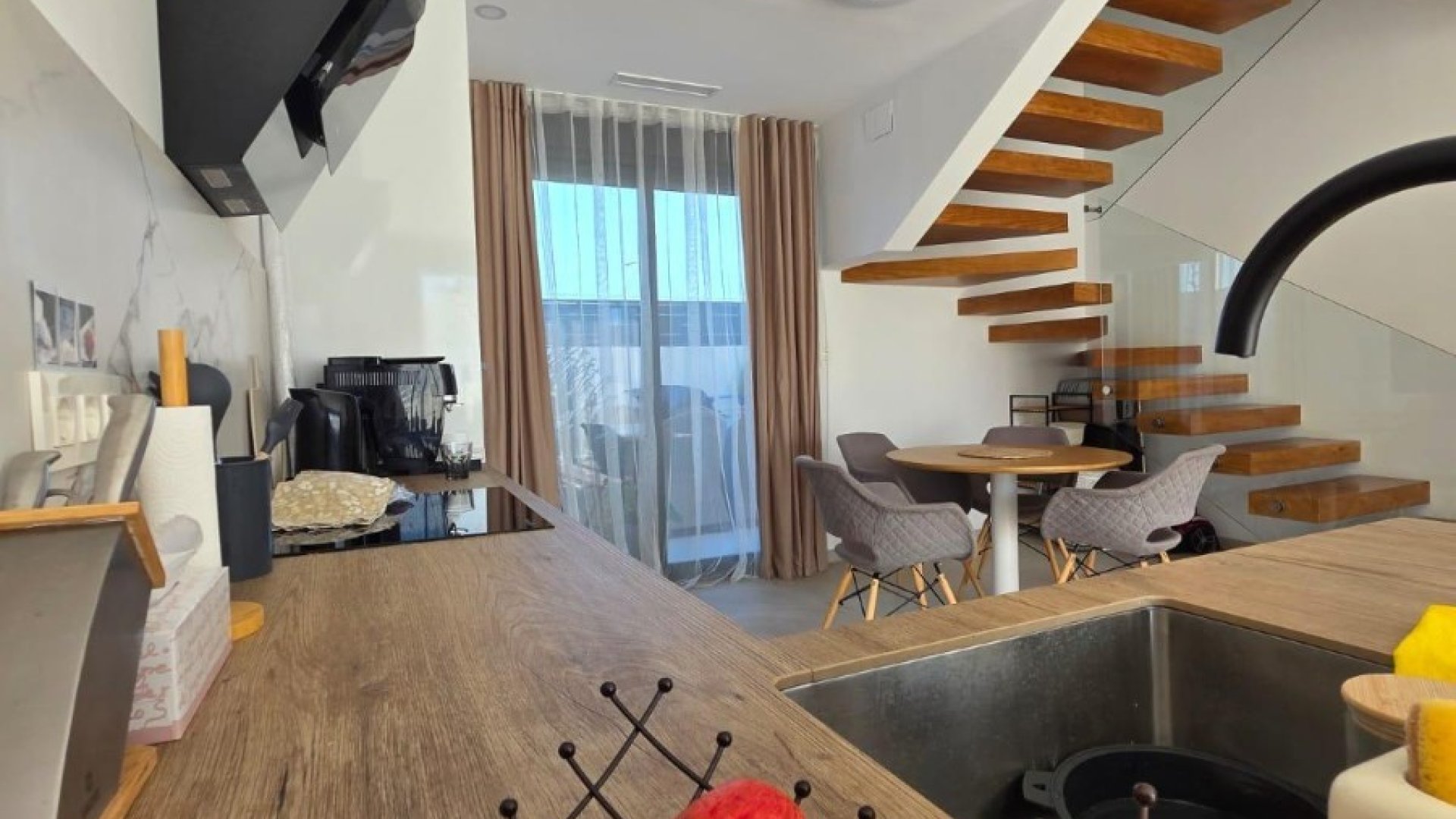 Resale - Villa -
Benijofar