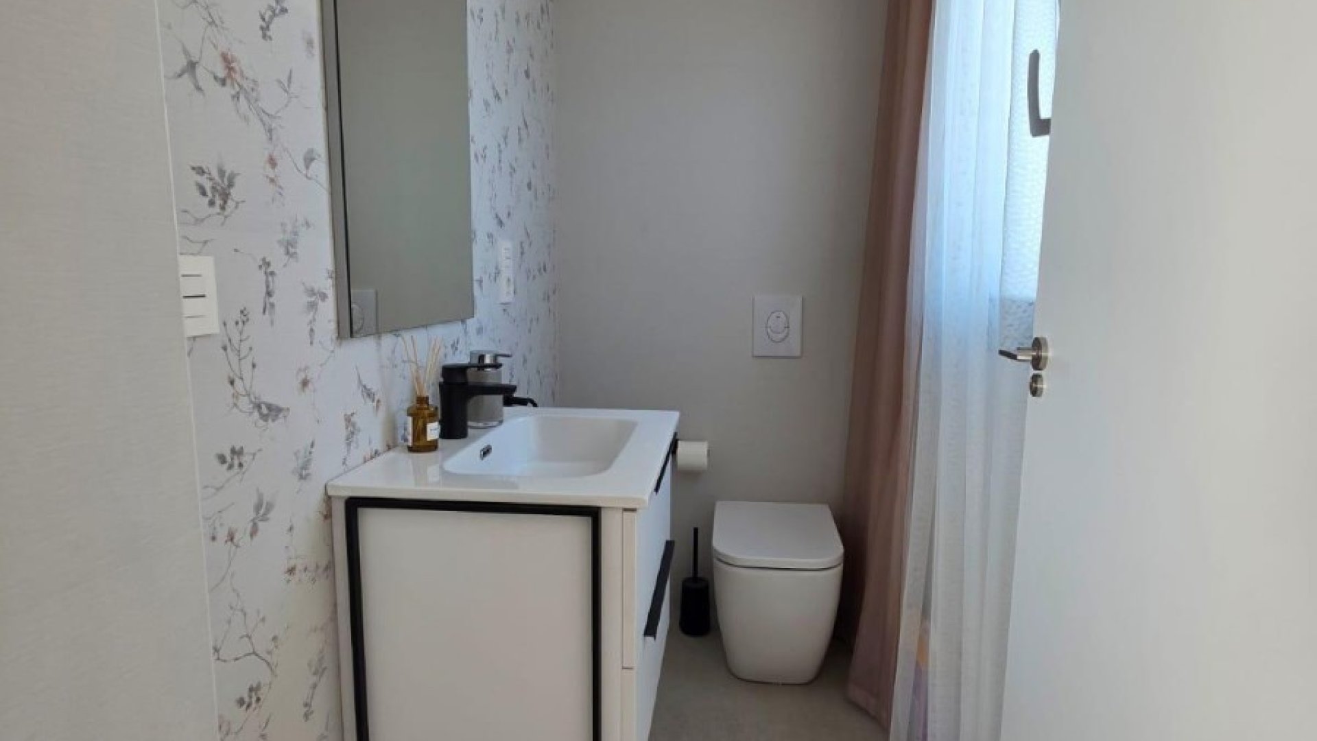 Resale - Villa -
Benijofar