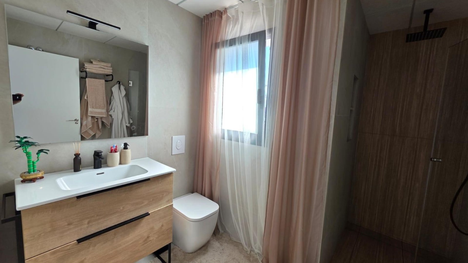 Resale - Villa -
Benijofar