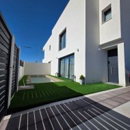 Resale - Villa -
Benijofar