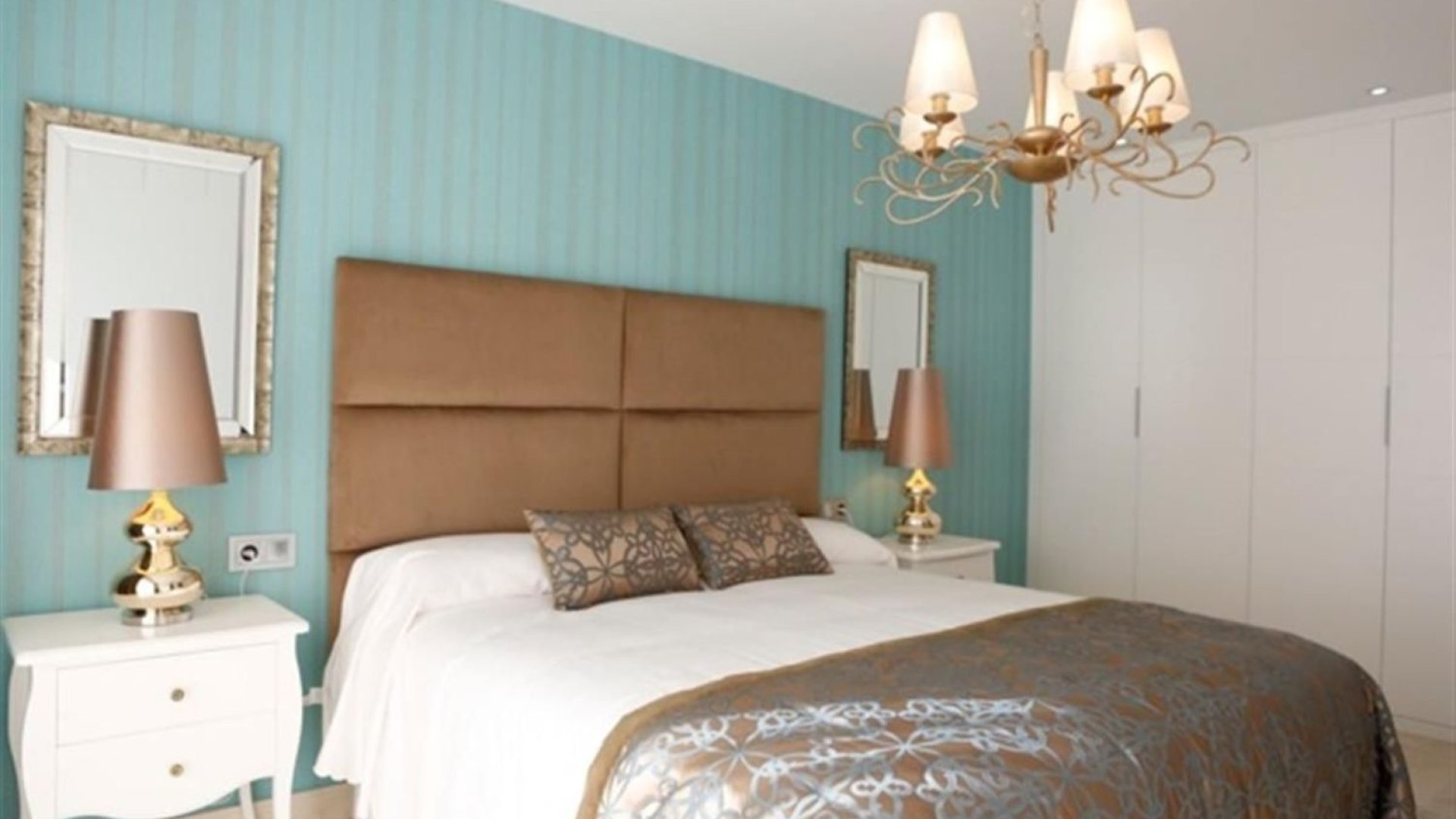 Resale - Villa -
Benissa - Cala Advocat - Baladrar
