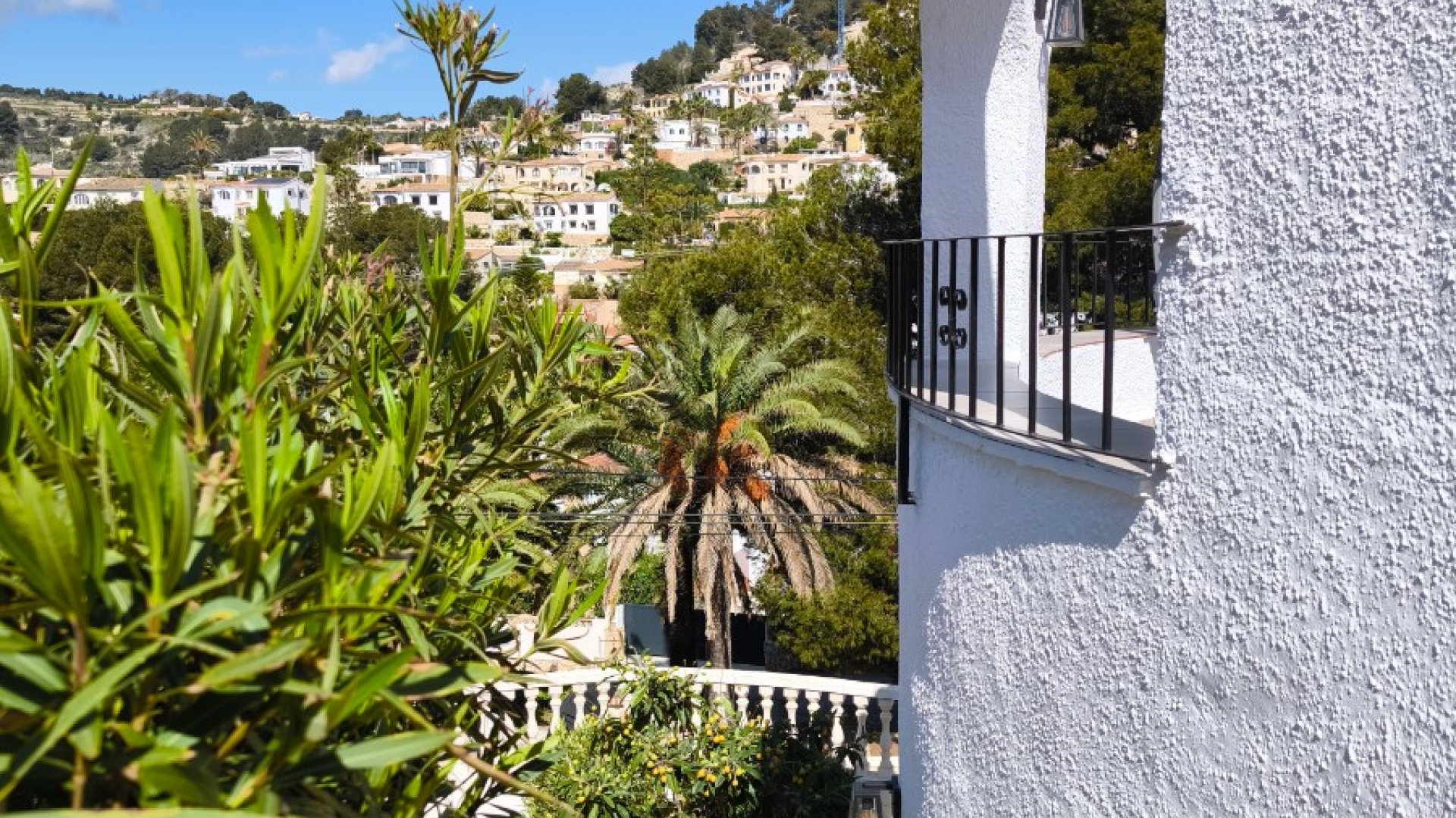 Resale - Villa -
Benissa - La Fustera