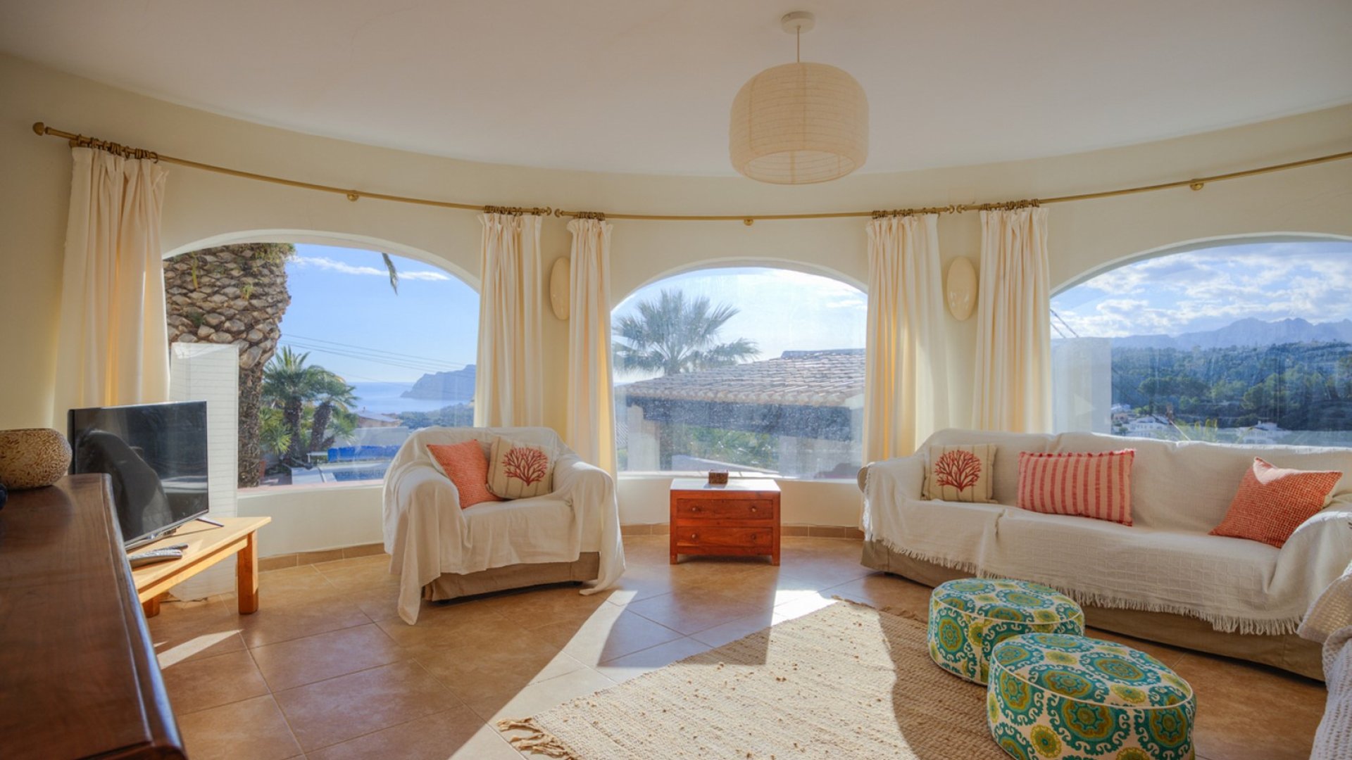Resale - Villa -
Benissa - Montemar