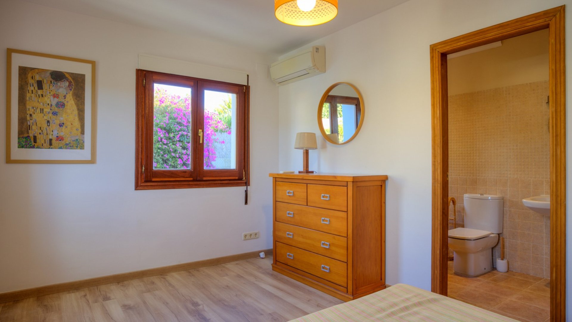 Resale - Villa -
Benissa - Montemar