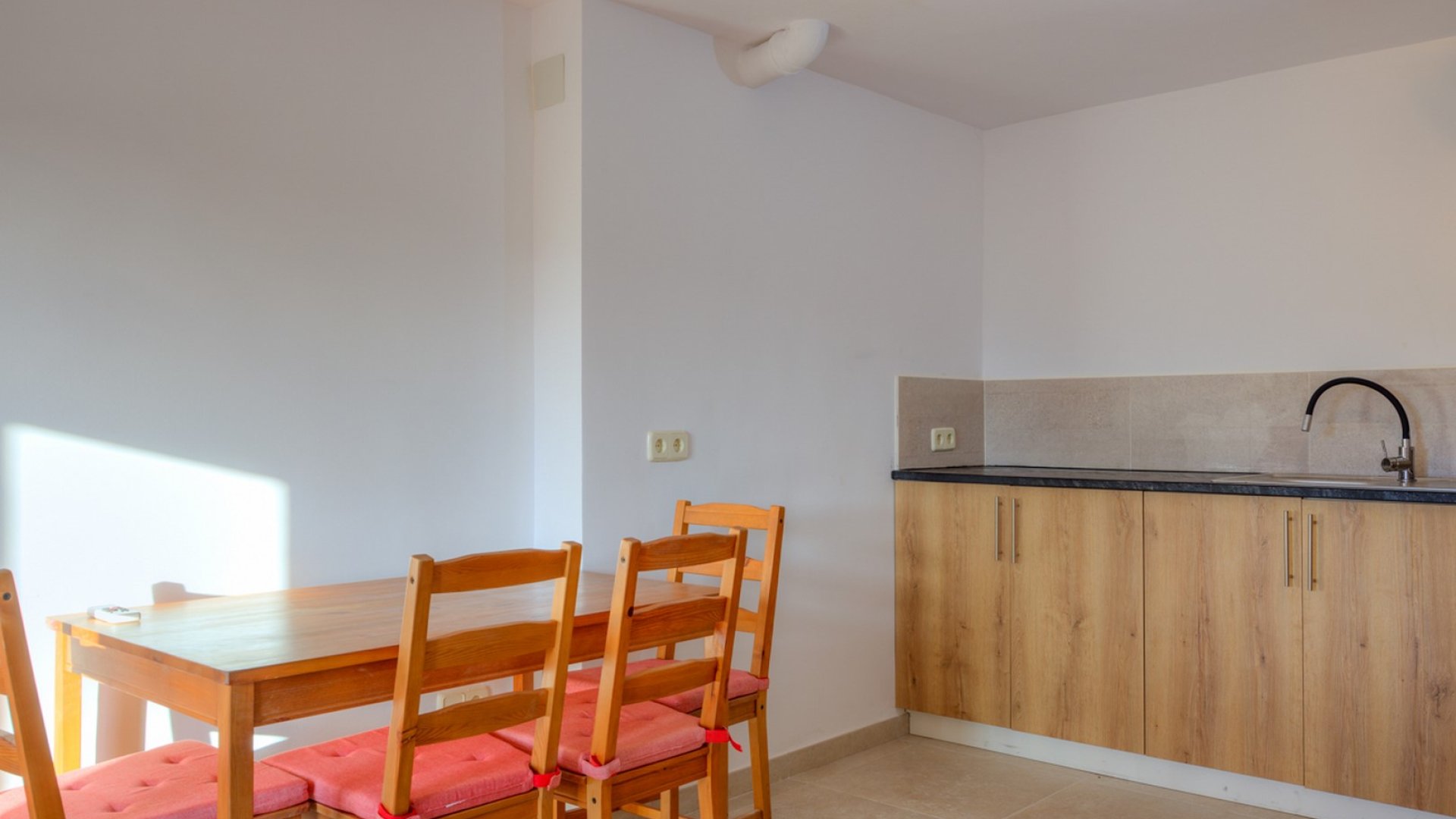 Resale - Villa -
Benissa - Montemar