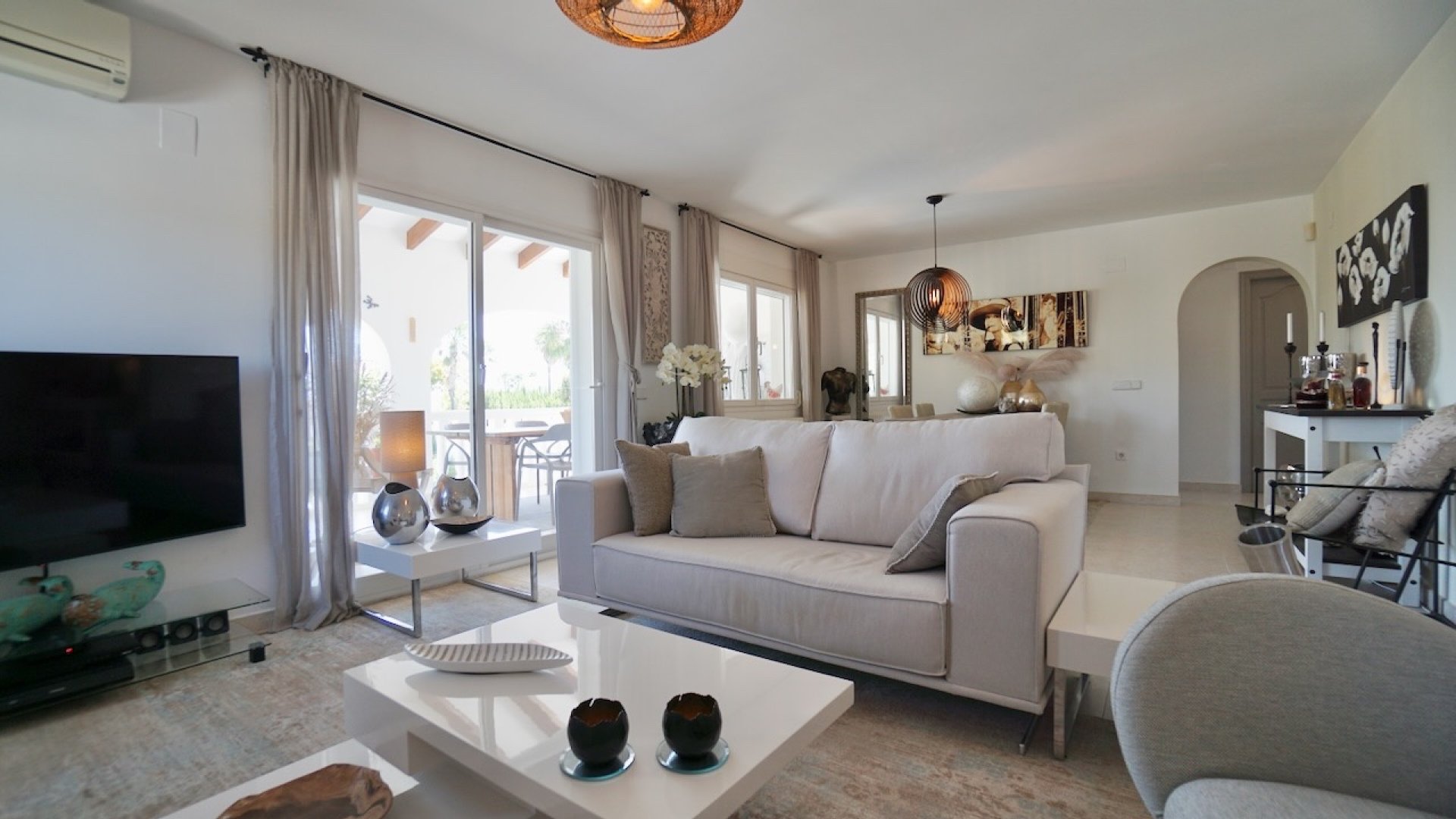 Resale - Villa -
Benitachell - Los Molinos