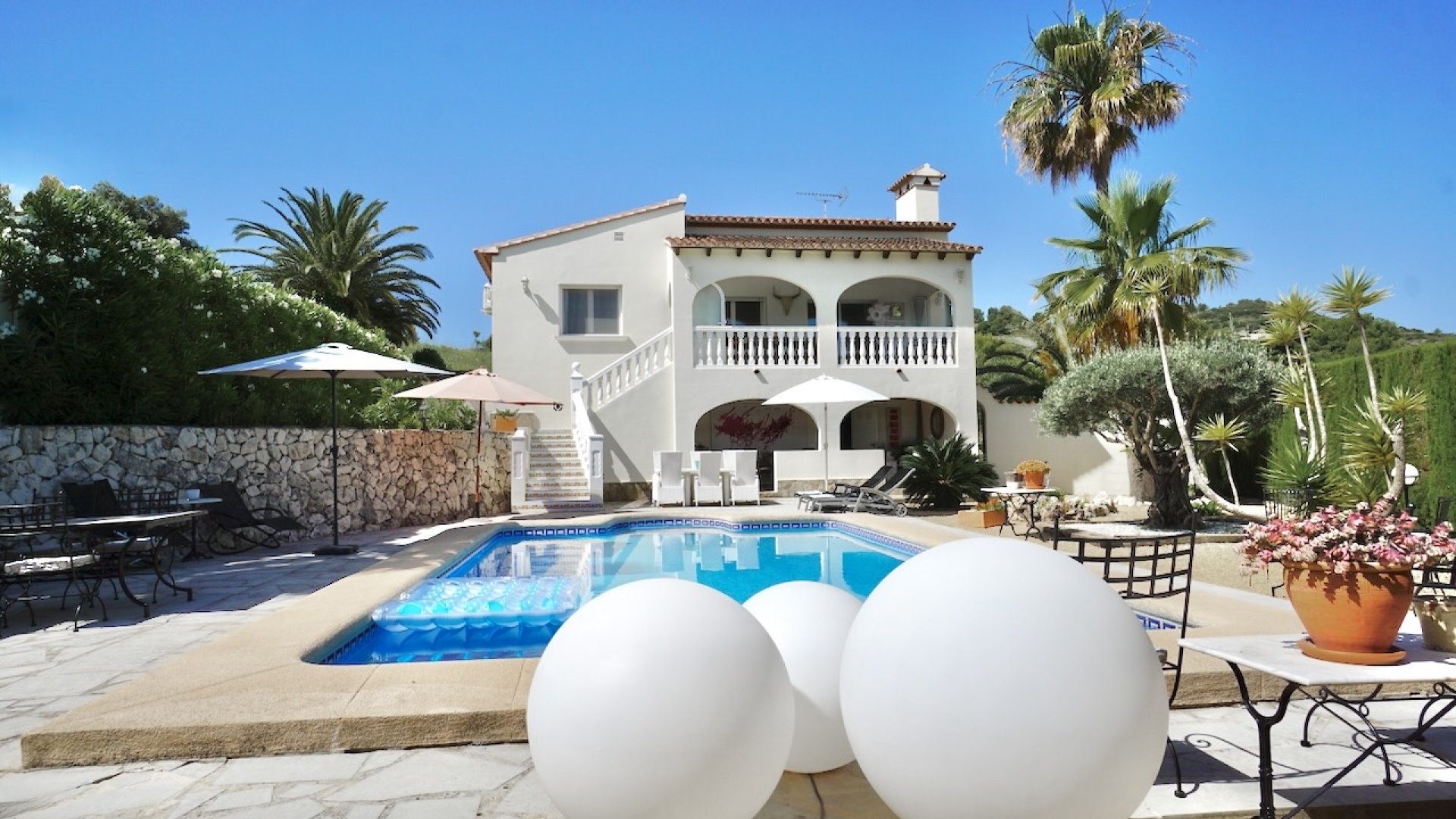 Resale - Villa -
Benitachell - Los Molinos