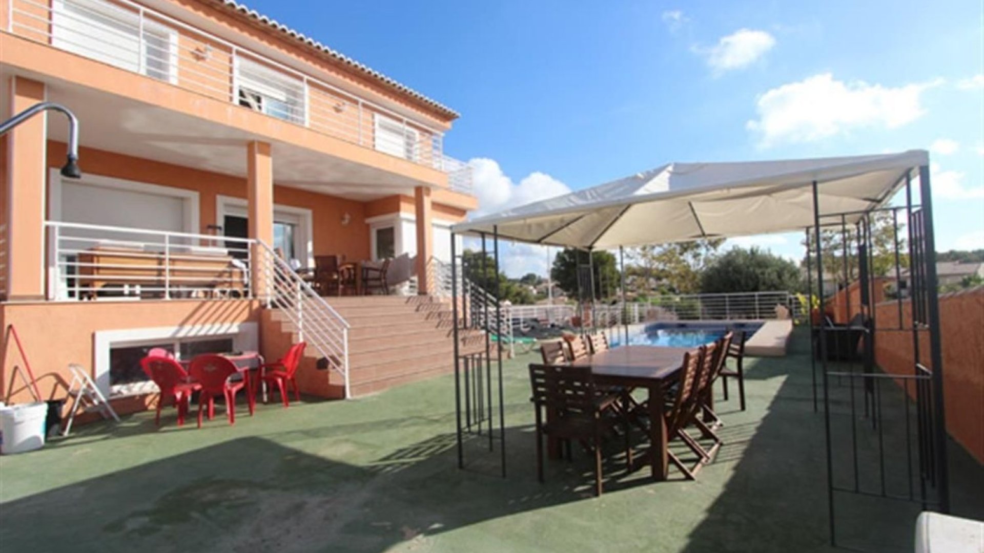 Resale - Villa -
Calpe - Cometa