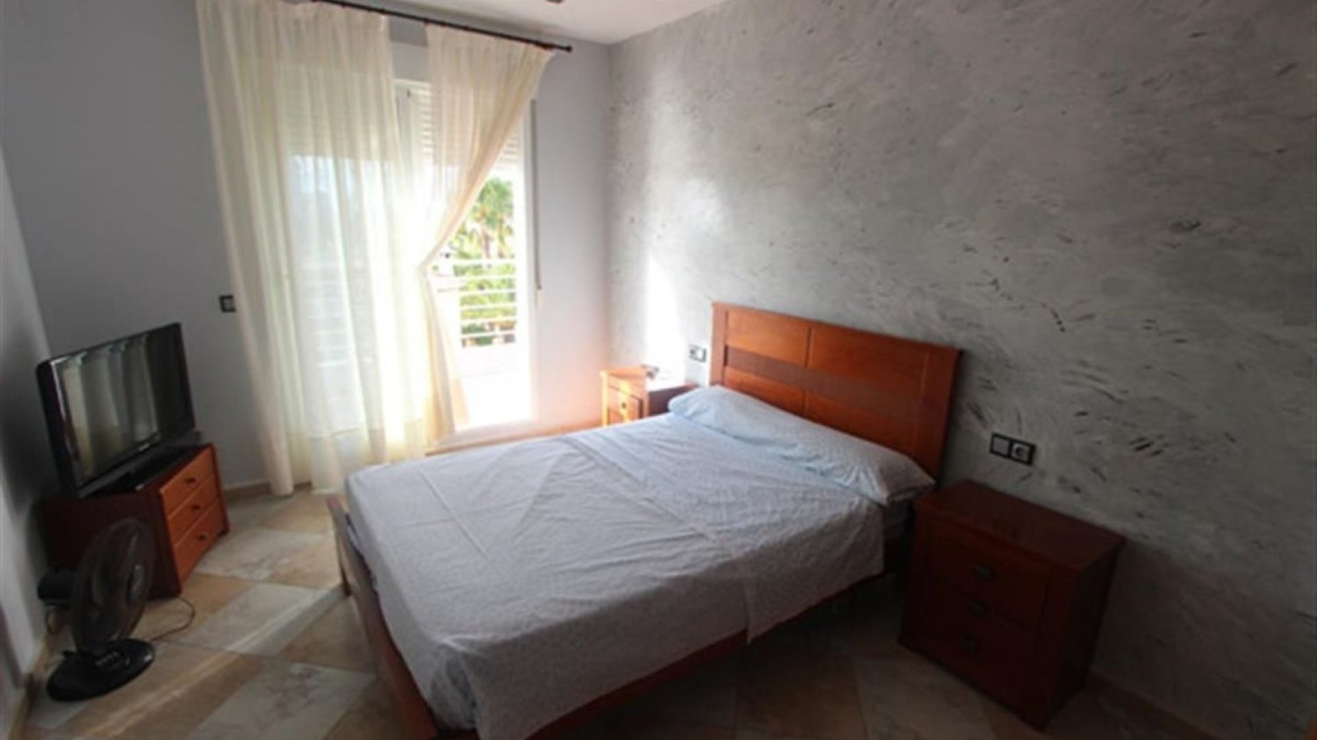 Resale - Villa -
Calpe - Cometa