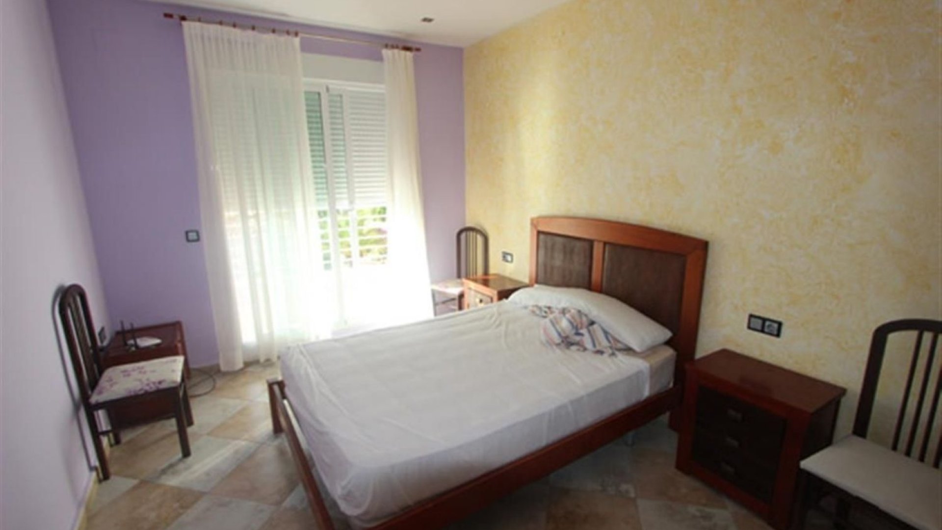 Resale - Villa -
Calpe - Cometa