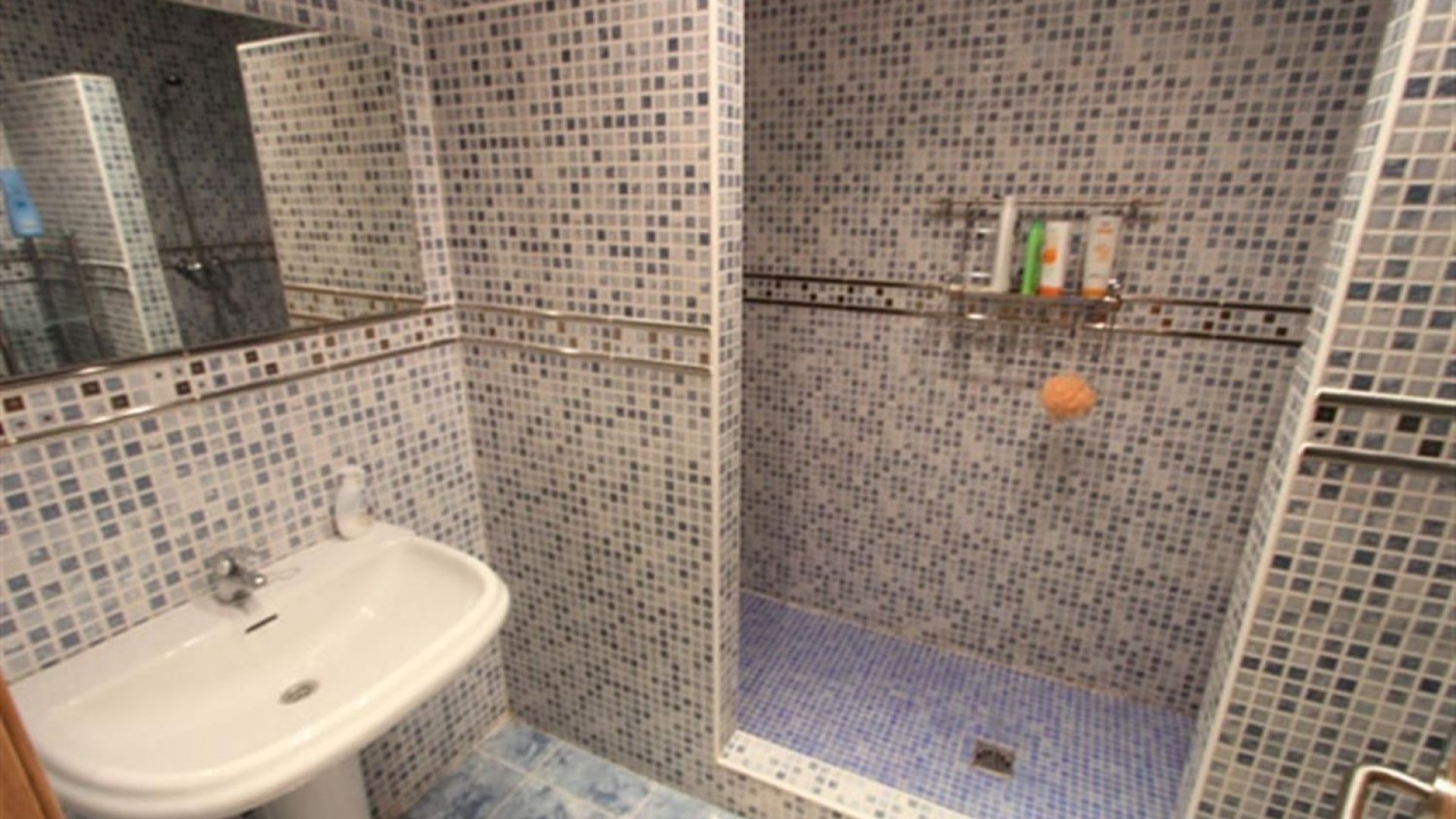 Resale - Villa -
Calpe - Cometa