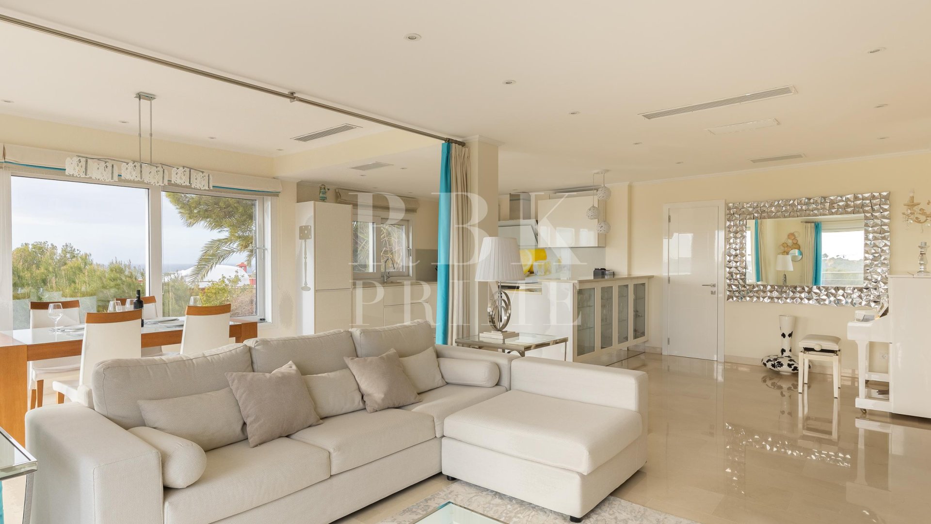Resale - Villa -
Calvià - Costa de la Calma