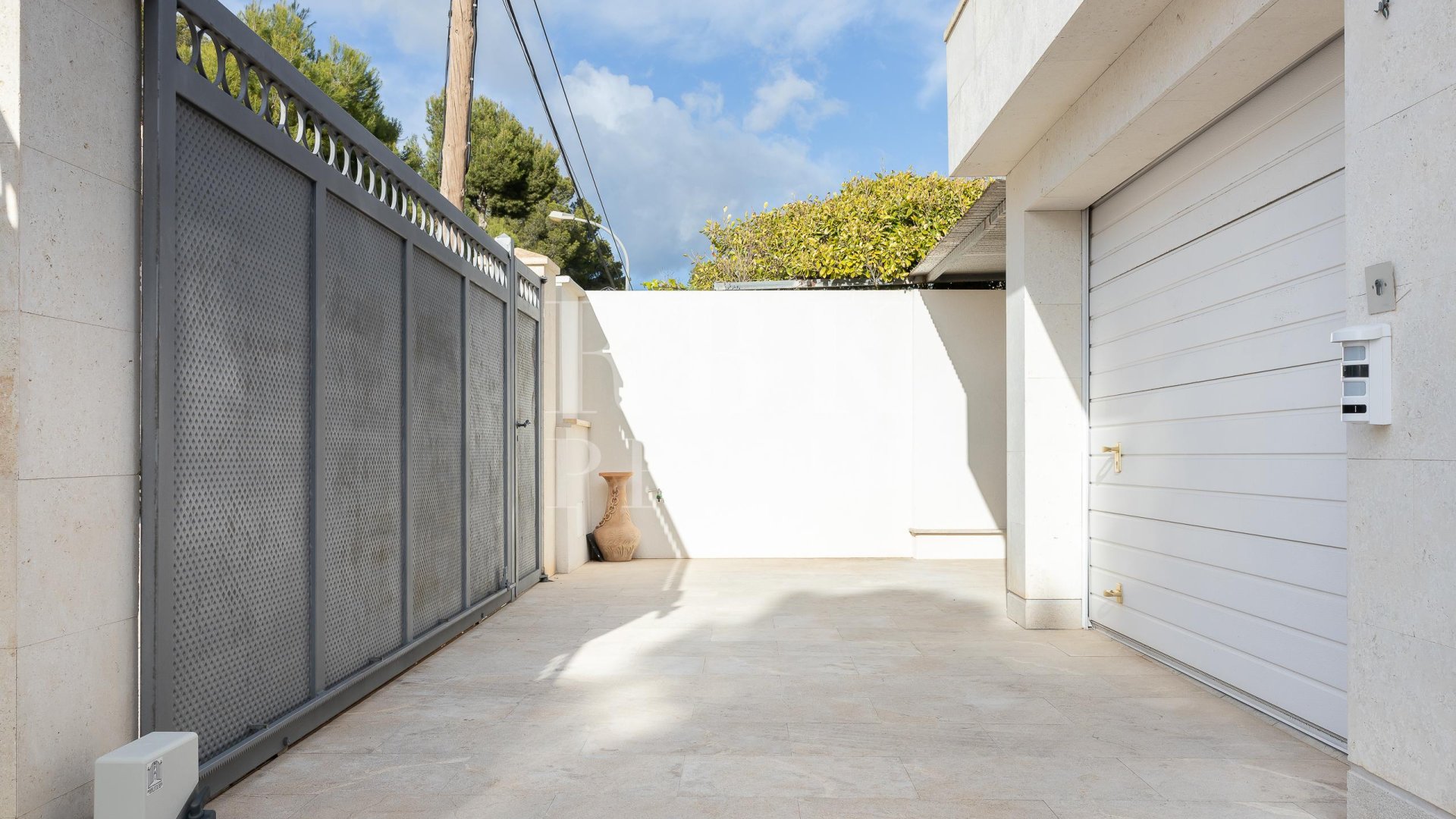 Resale - Villa -
Calvià - Costa de la Calma