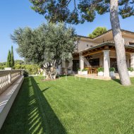 Resale - Villa -
Calvià - Peguera
