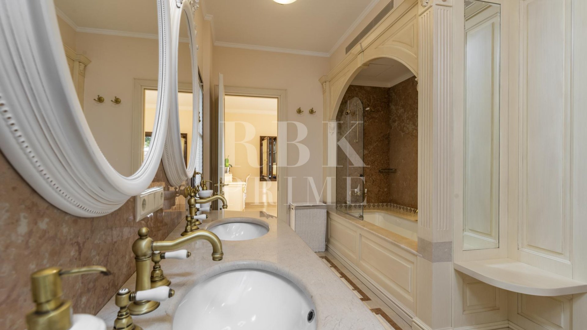 Resale - Villa -
Calvià - Peguera