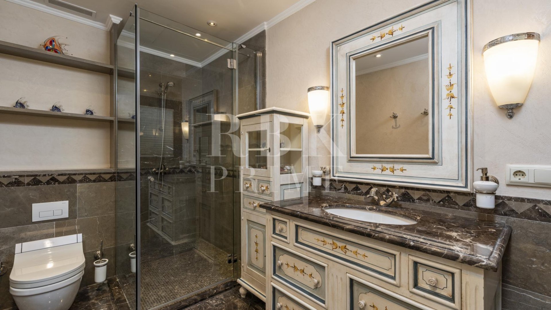 Resale - Villa -
Calvià - Peguera