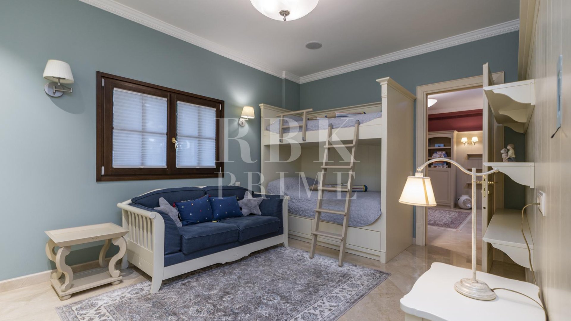 Resale - Villa -
Calvià - Peguera