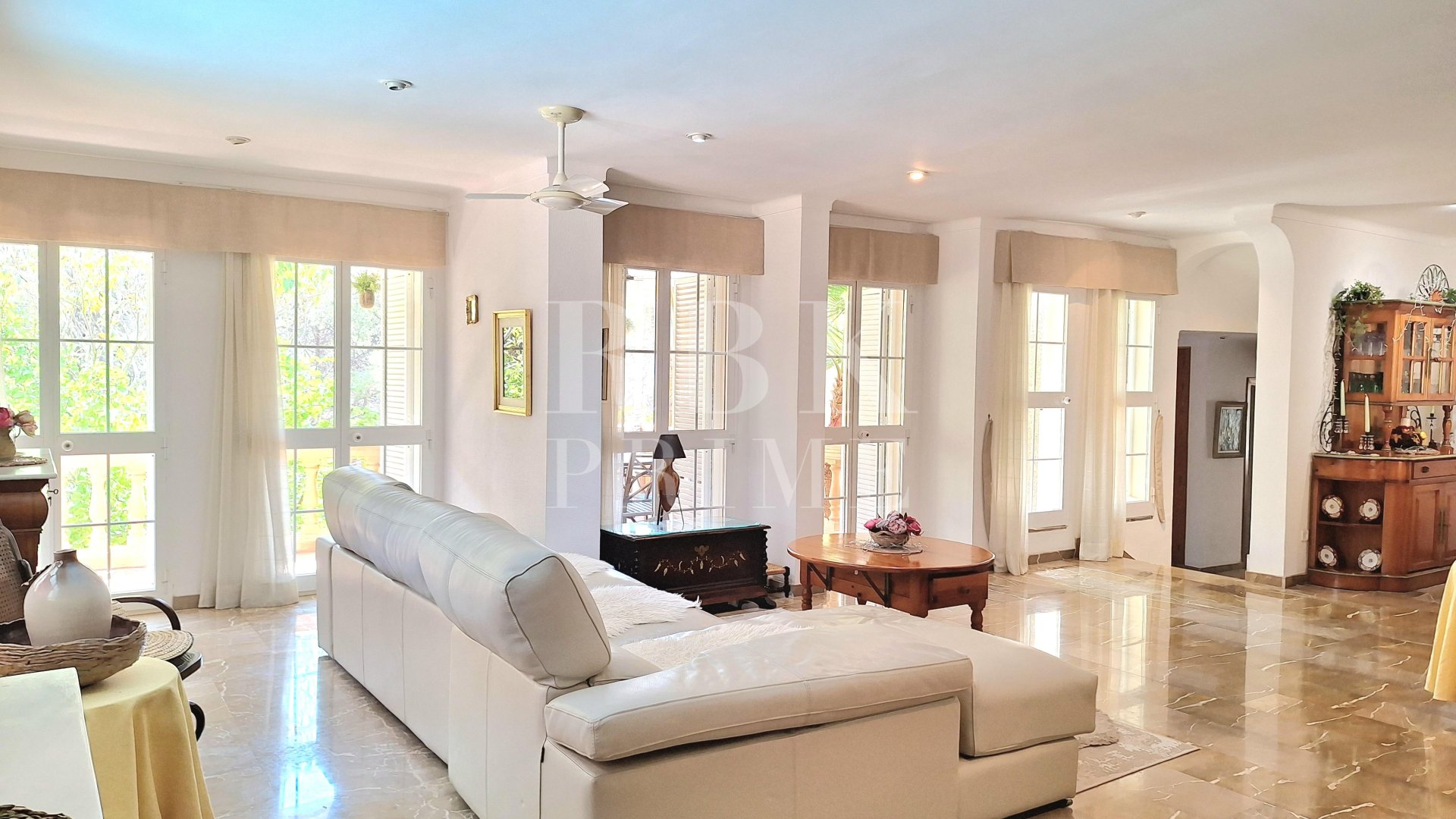 Resale - Villa -
Calvià - Peguera