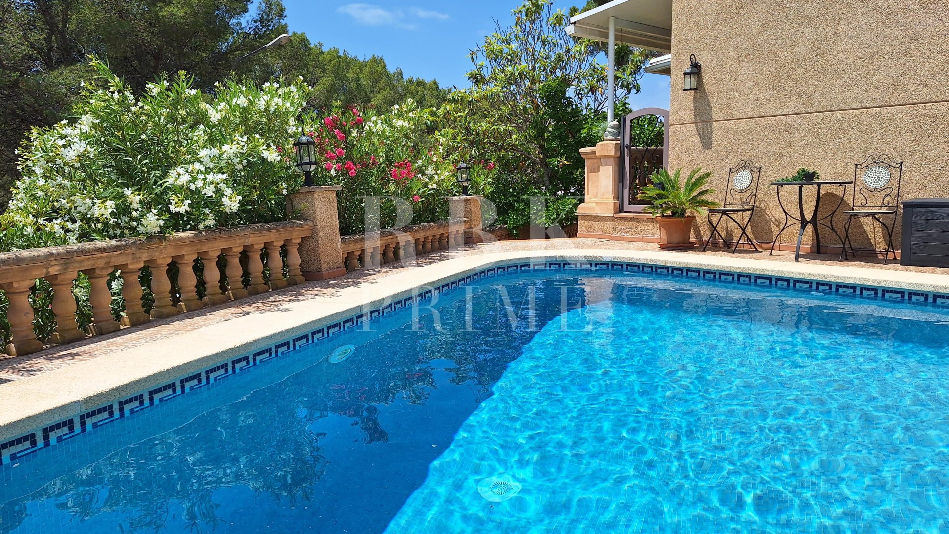 Resale - Villa -
Calvià - Peguera