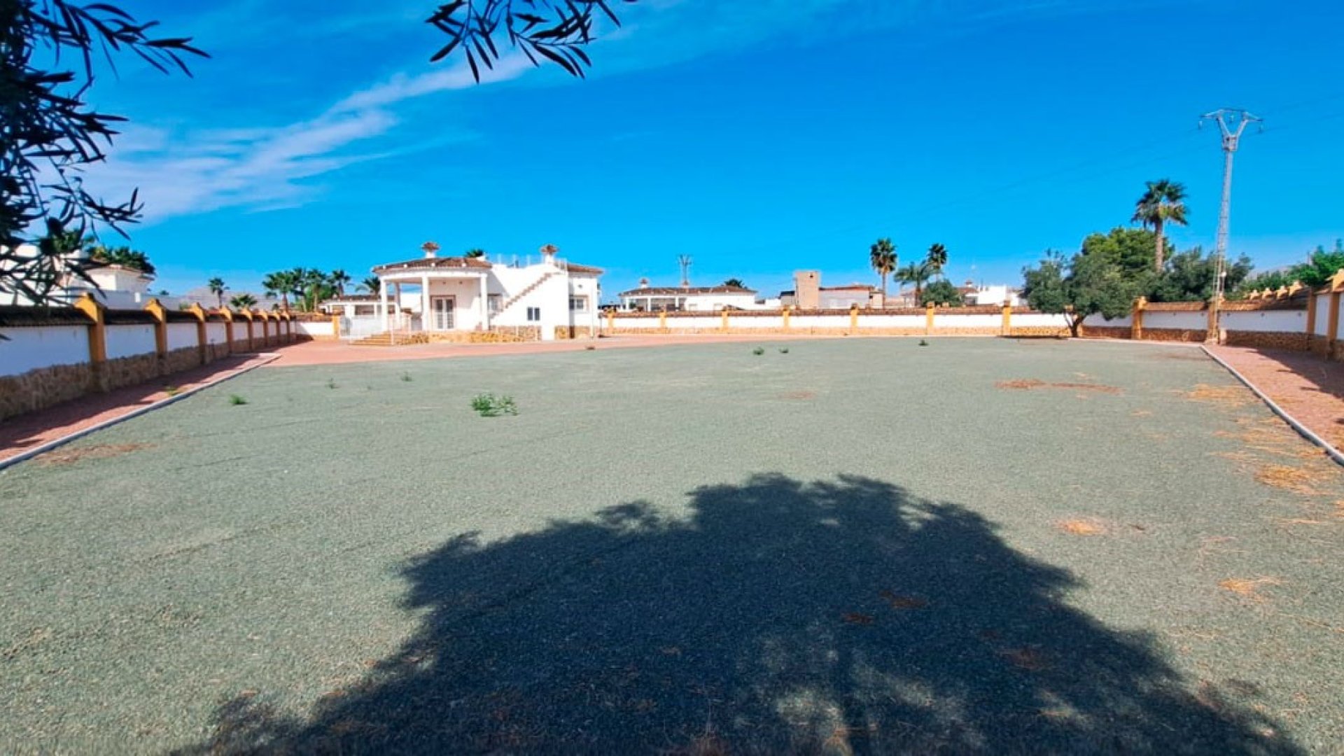 Resale - Villa -
Catral