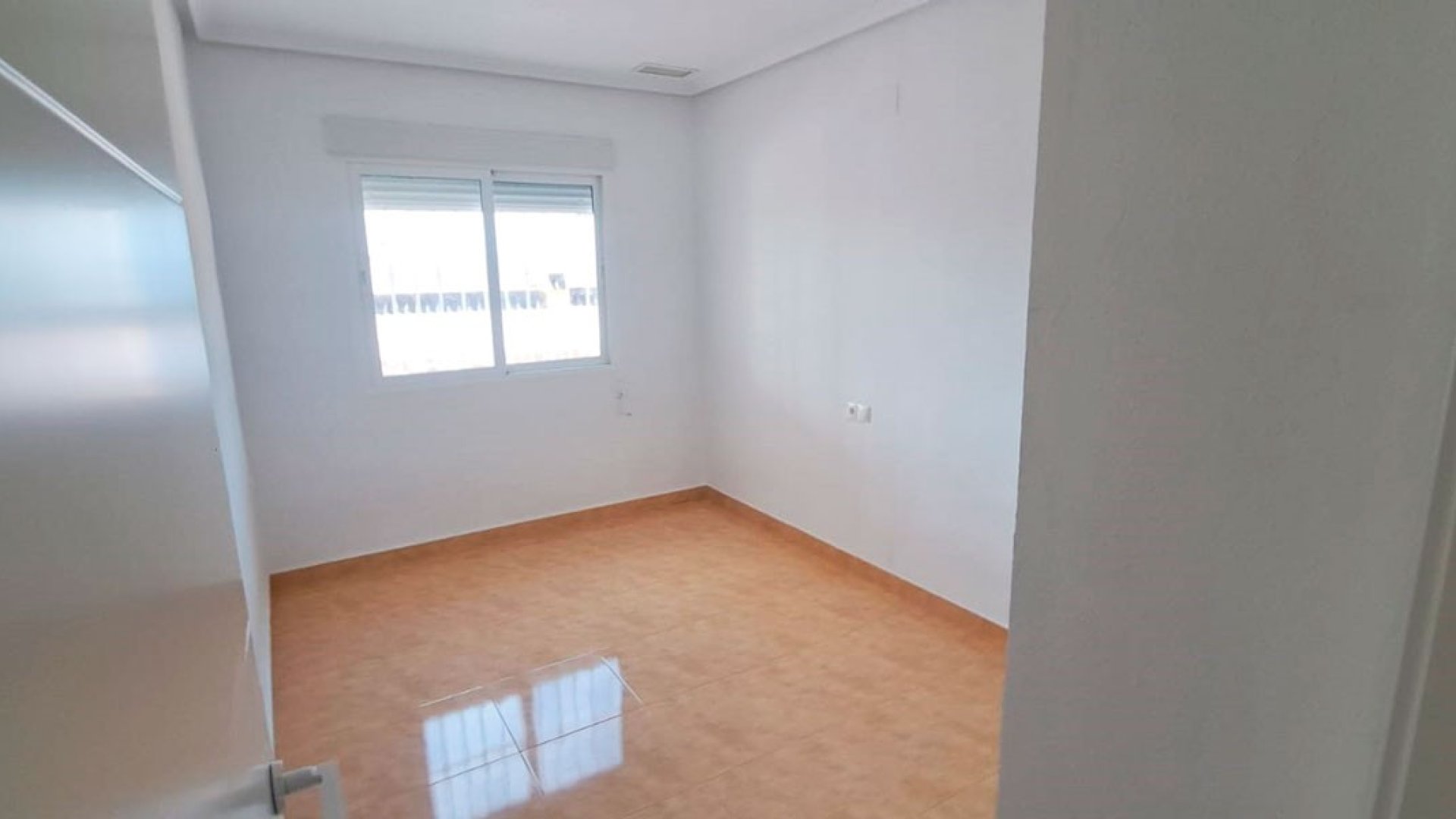 Resale - Villa -
Catral