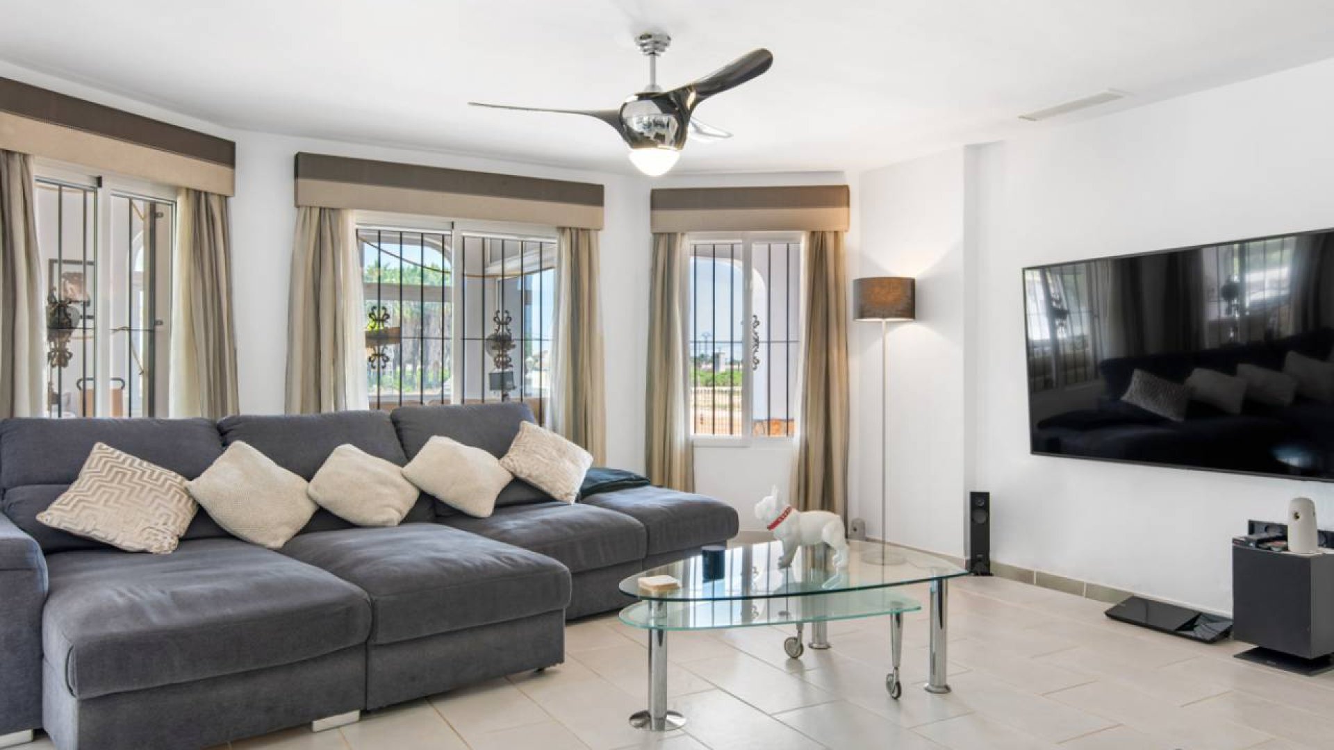 Resale - Villa -
Catral