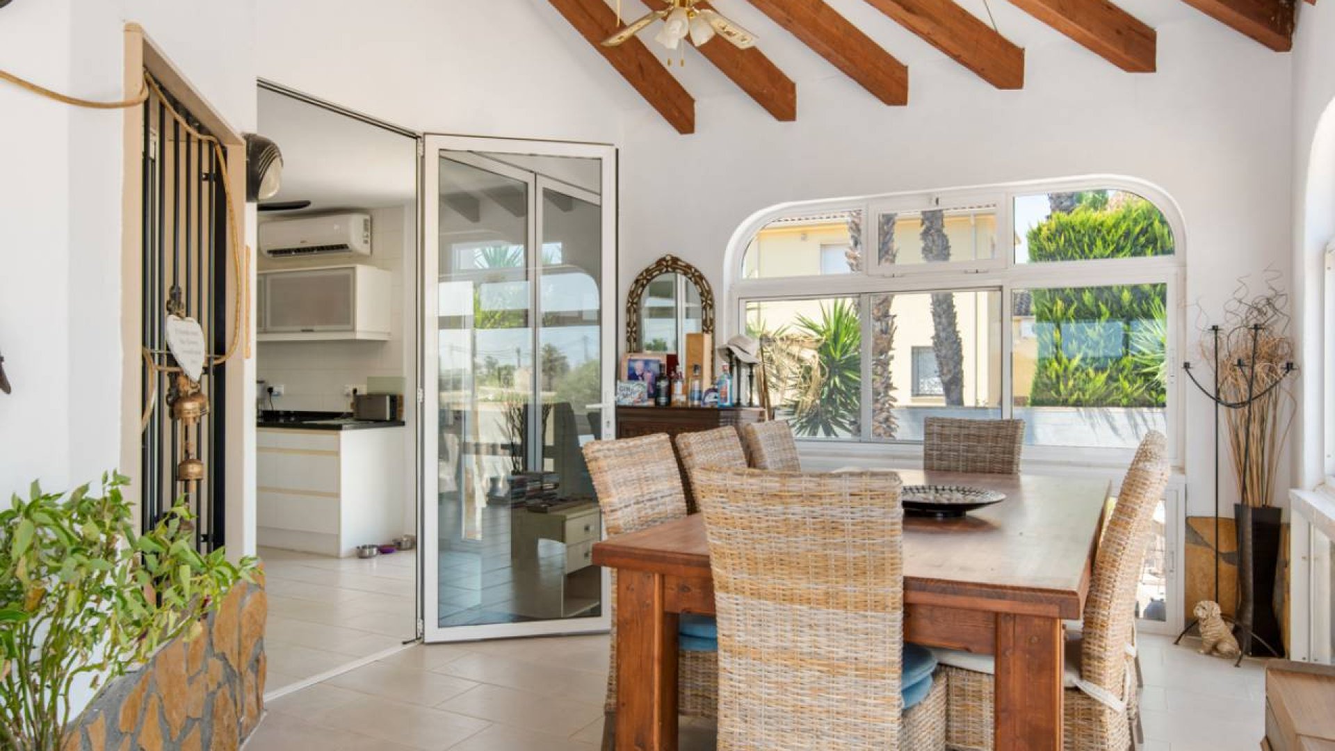 Resale - Villa -
Catral