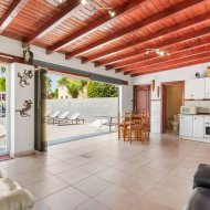 Resale - Villa -
Catral