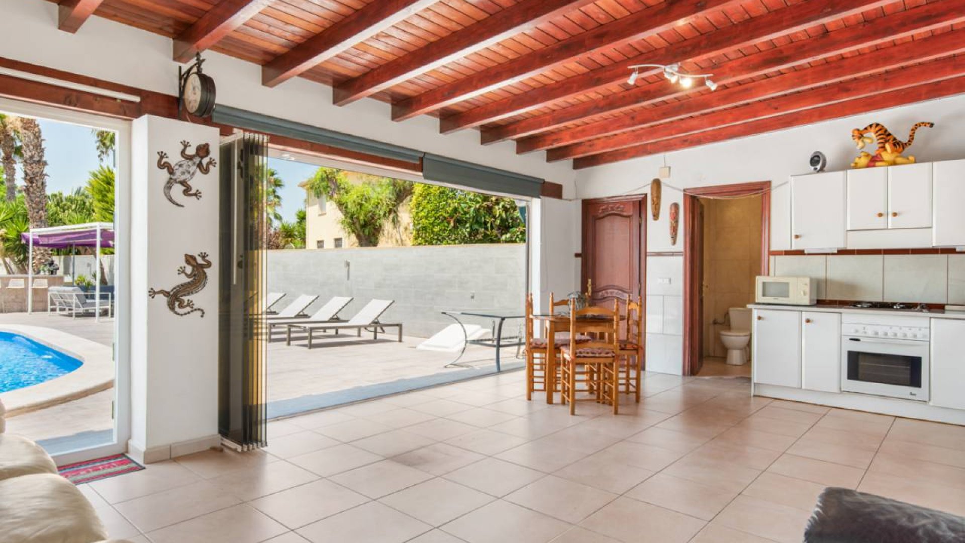 Resale - Villa -
Catral