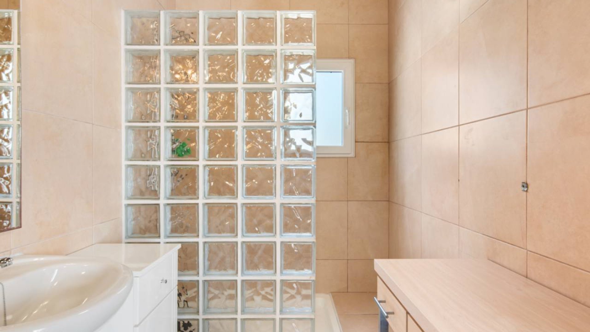 Resale - Villa -
Catral