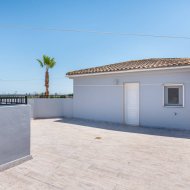 Resale - Villa -
Catral